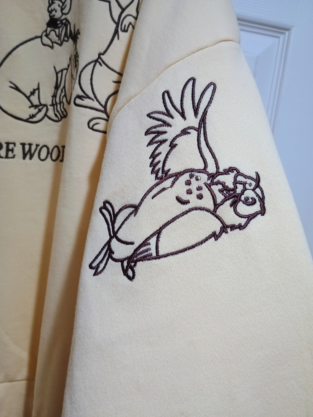 New Winnie The Pooh 100 Acre Woods All Characters Embroidered Yellow/Brown Large - Picture 5 of 10